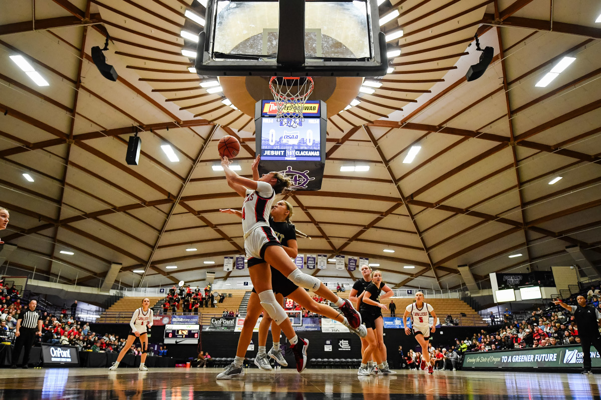 Clackamas Jesuit 6A Oregon girls basketball quarterfinal 2024 Naji Saker-100